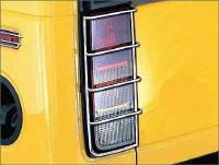 Rear light protection grille 